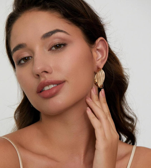 Chic Gold Hoop Earring Set