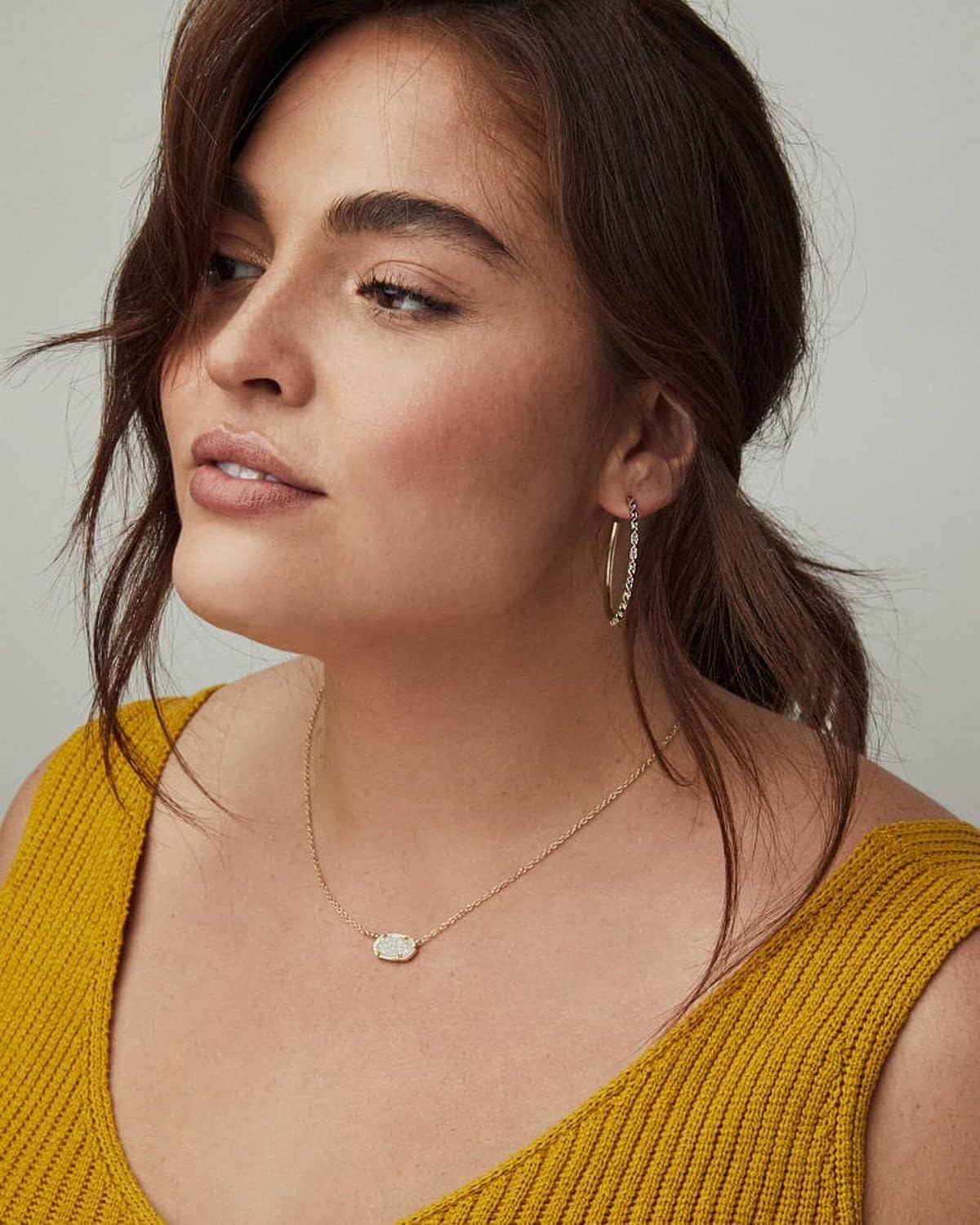 Elegant Gold Necklace