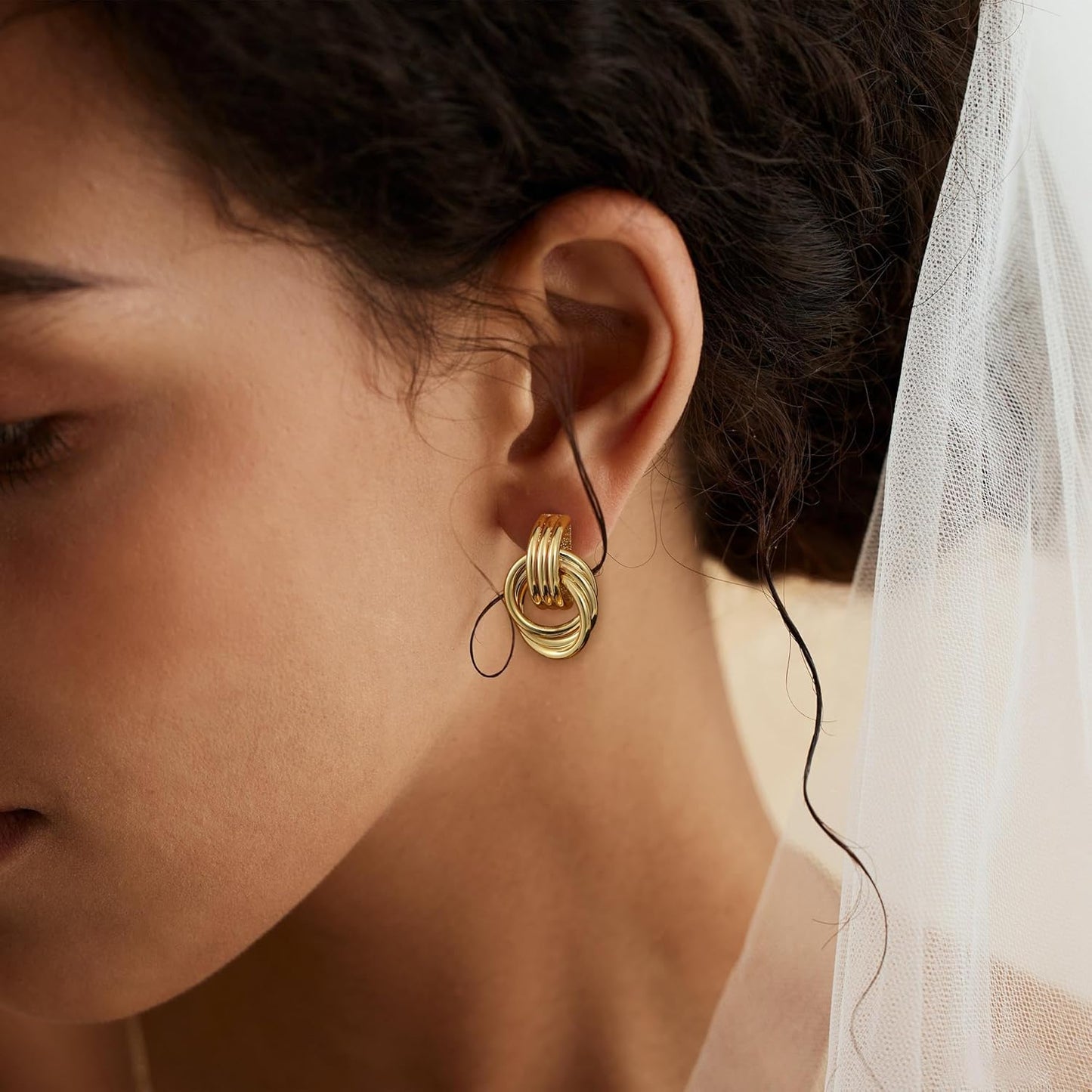 Chic Knot Gold Earrings
