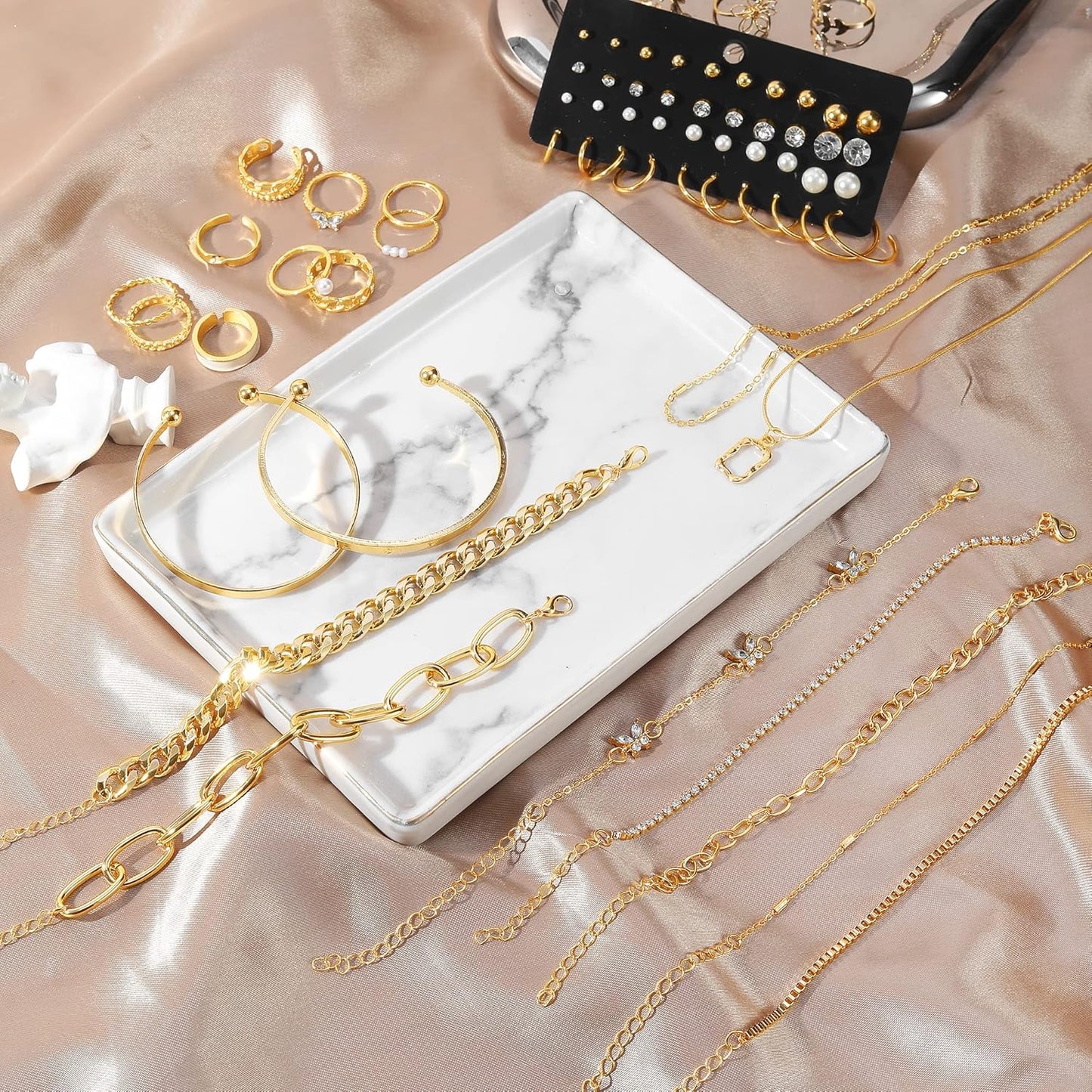 Elegant Gold Jewelry Set
