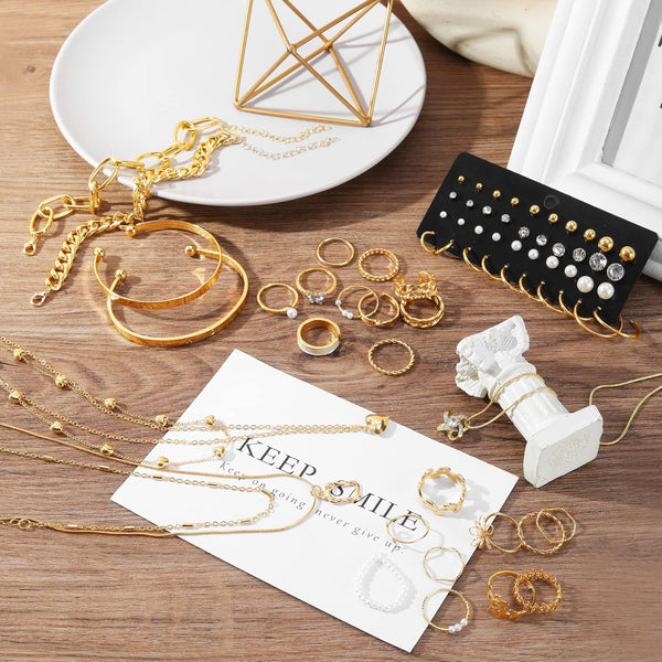 Elegant Gold Jewelry Set