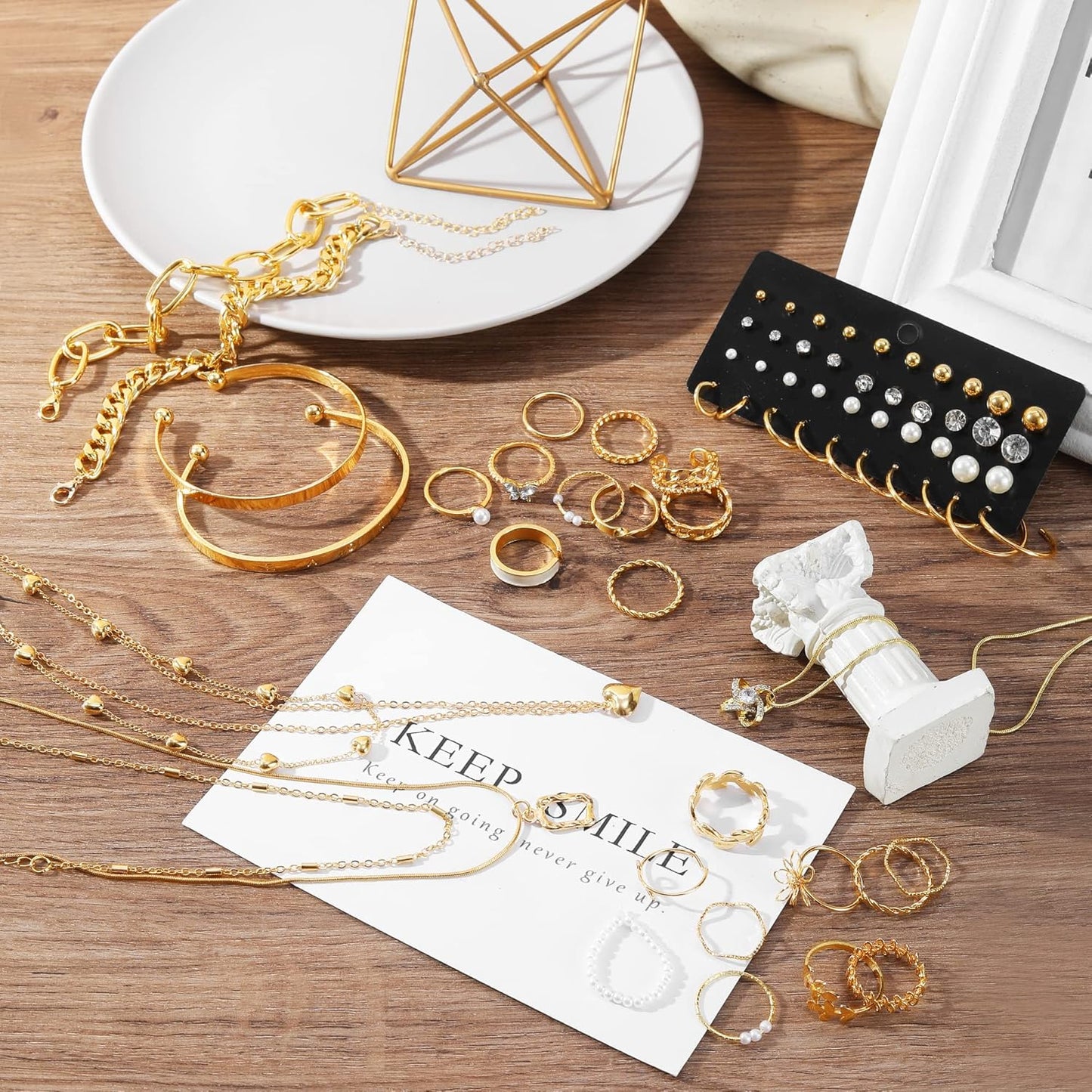 Elegant Gold Jewelry Set